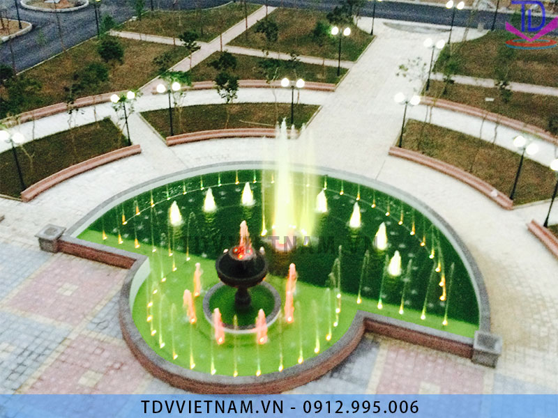 Đài phun nước trường Đại học Thành Đô Hà Nội 4