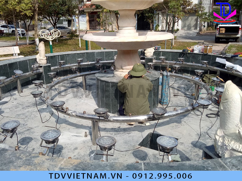 Đèn chiếu sáng đài phun nước hiệu TDV Fountain 21
